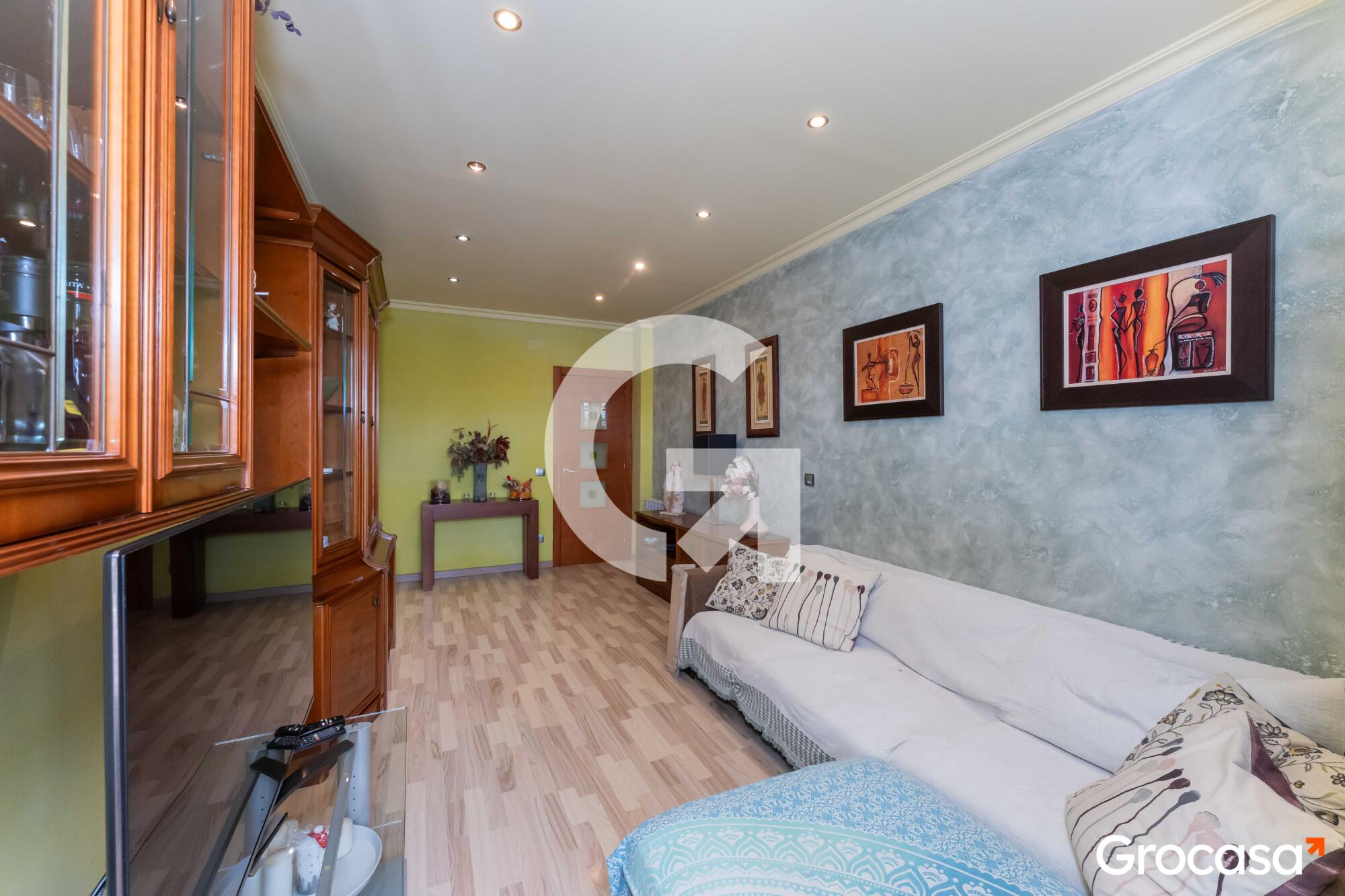  en Centre en Cornellà de llobregat en Venta por 389.000 €