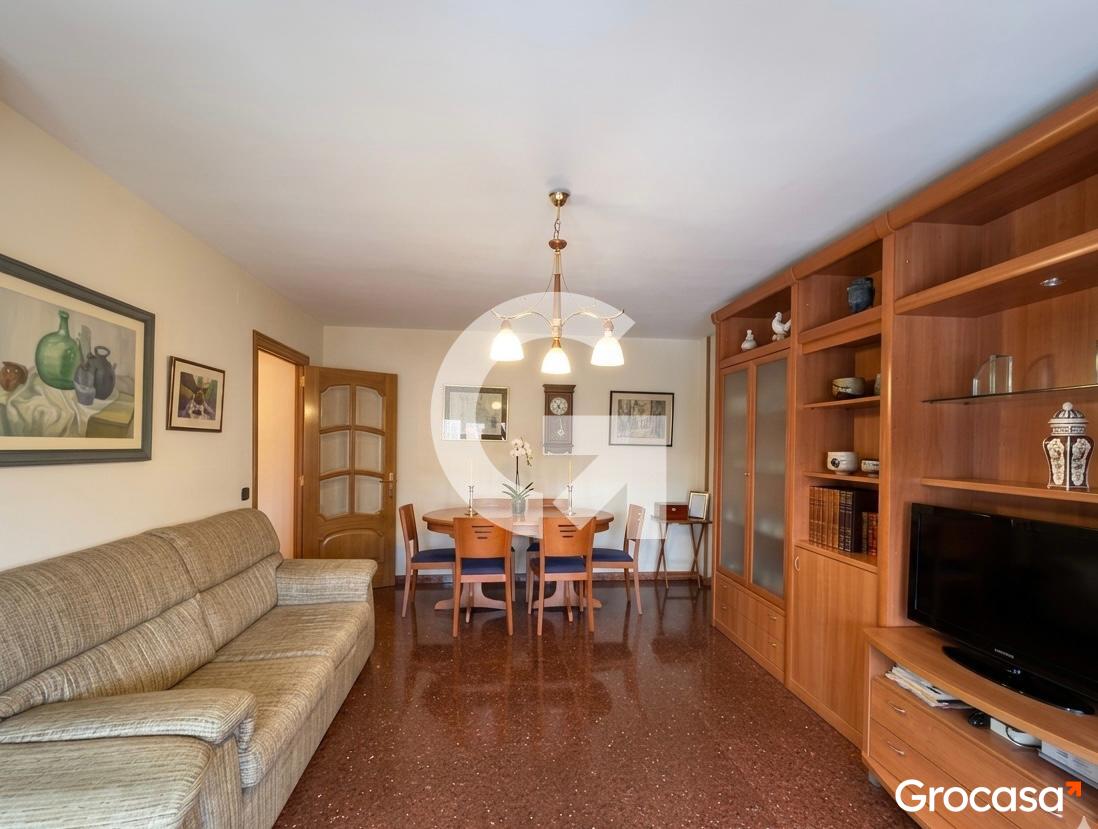  en Dreta de Sant Ildefons en Cornellà de llobregat en Venta por 320.000 €