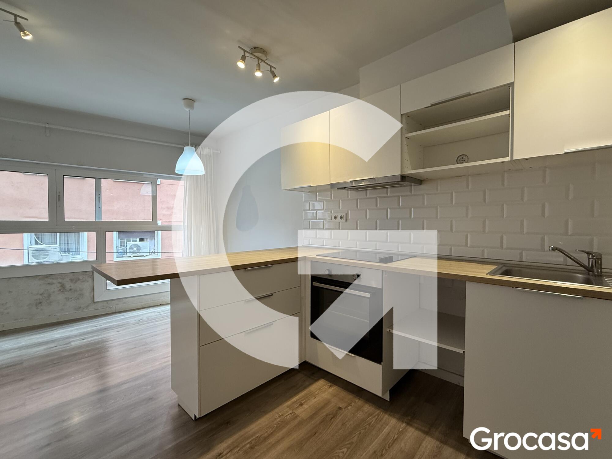 Piso en Badal en Barcelona en Venta por 249.000 €