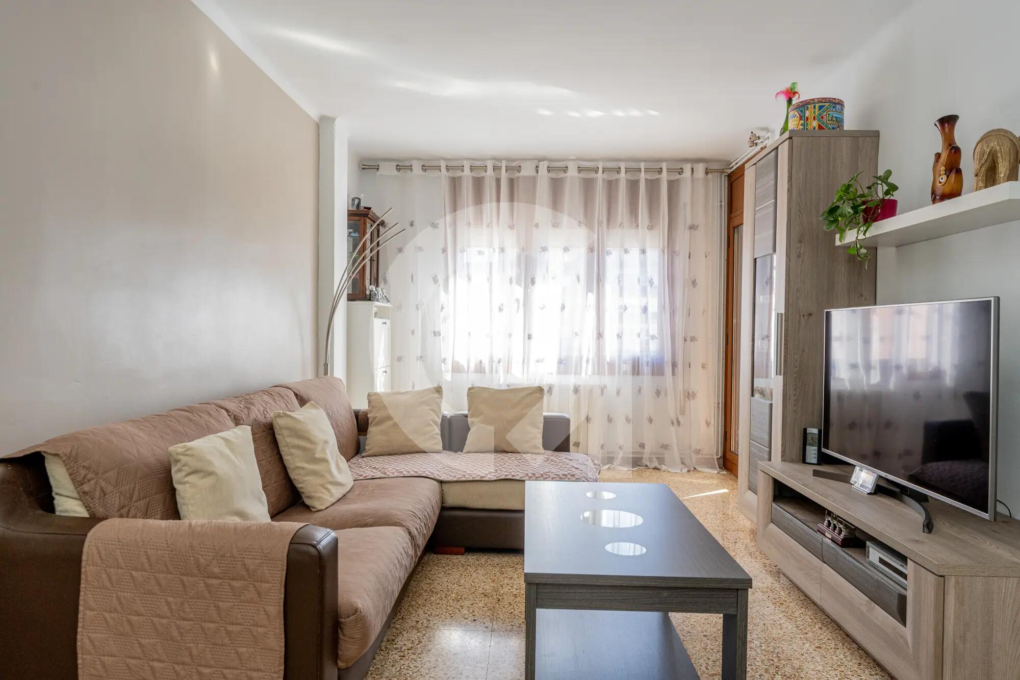  en La Gavarra en Cornellà de llobregat en Venta por 314.500 €