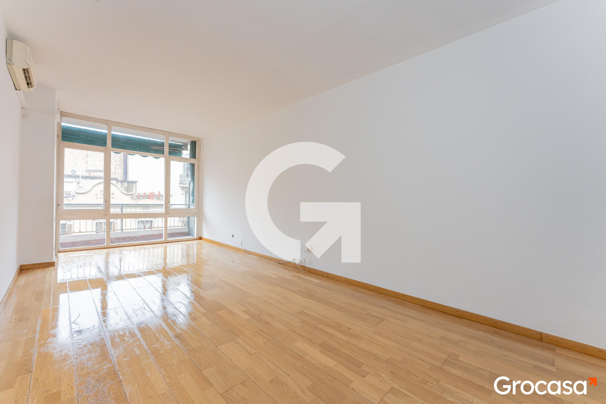  en La Nova Esquerra de l'Eixample en Barcelona en Venta por 575.900 €