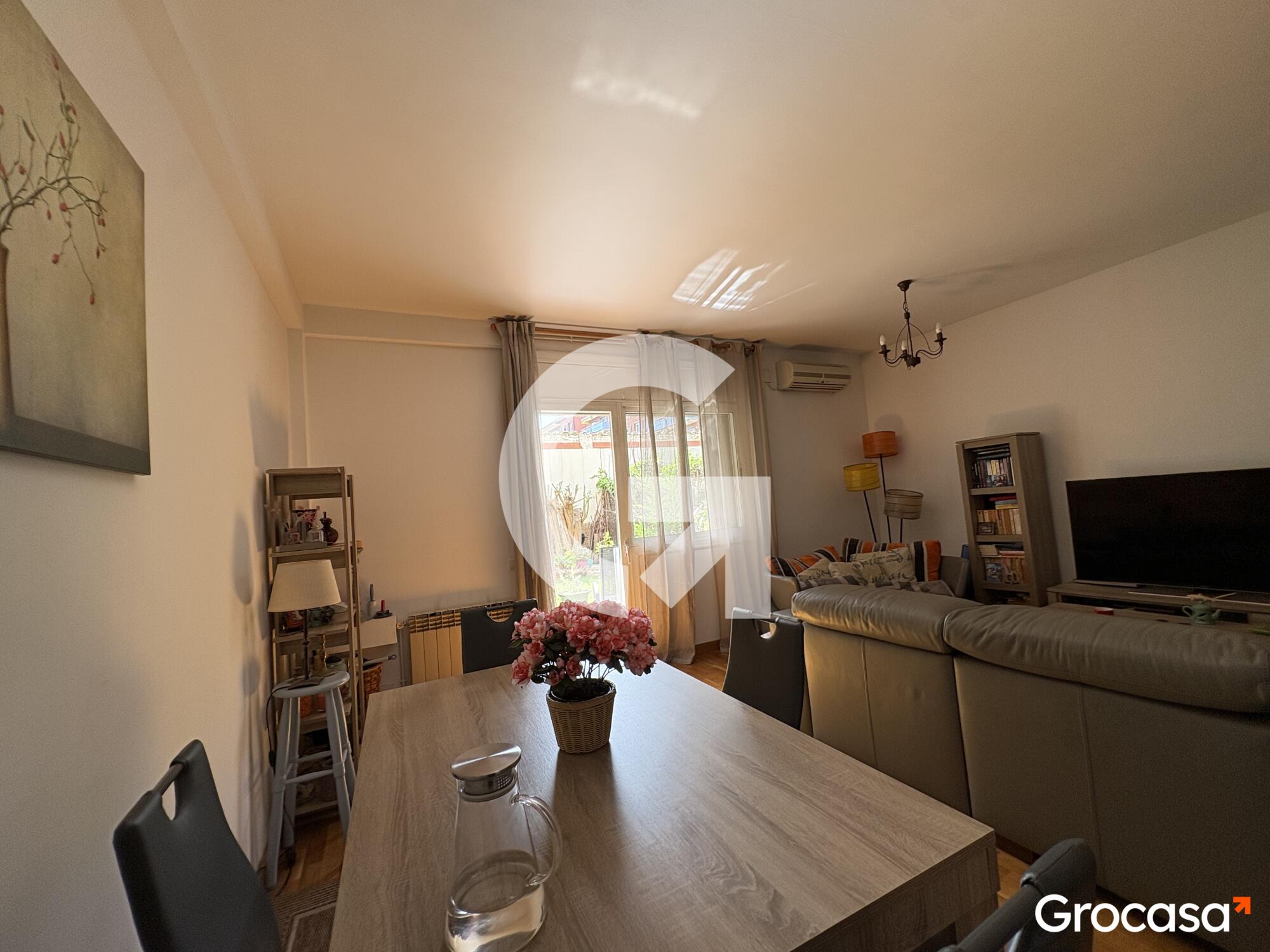  en Can Llobera en Sant Feliu de Llobregat en Venta por 689.000 €