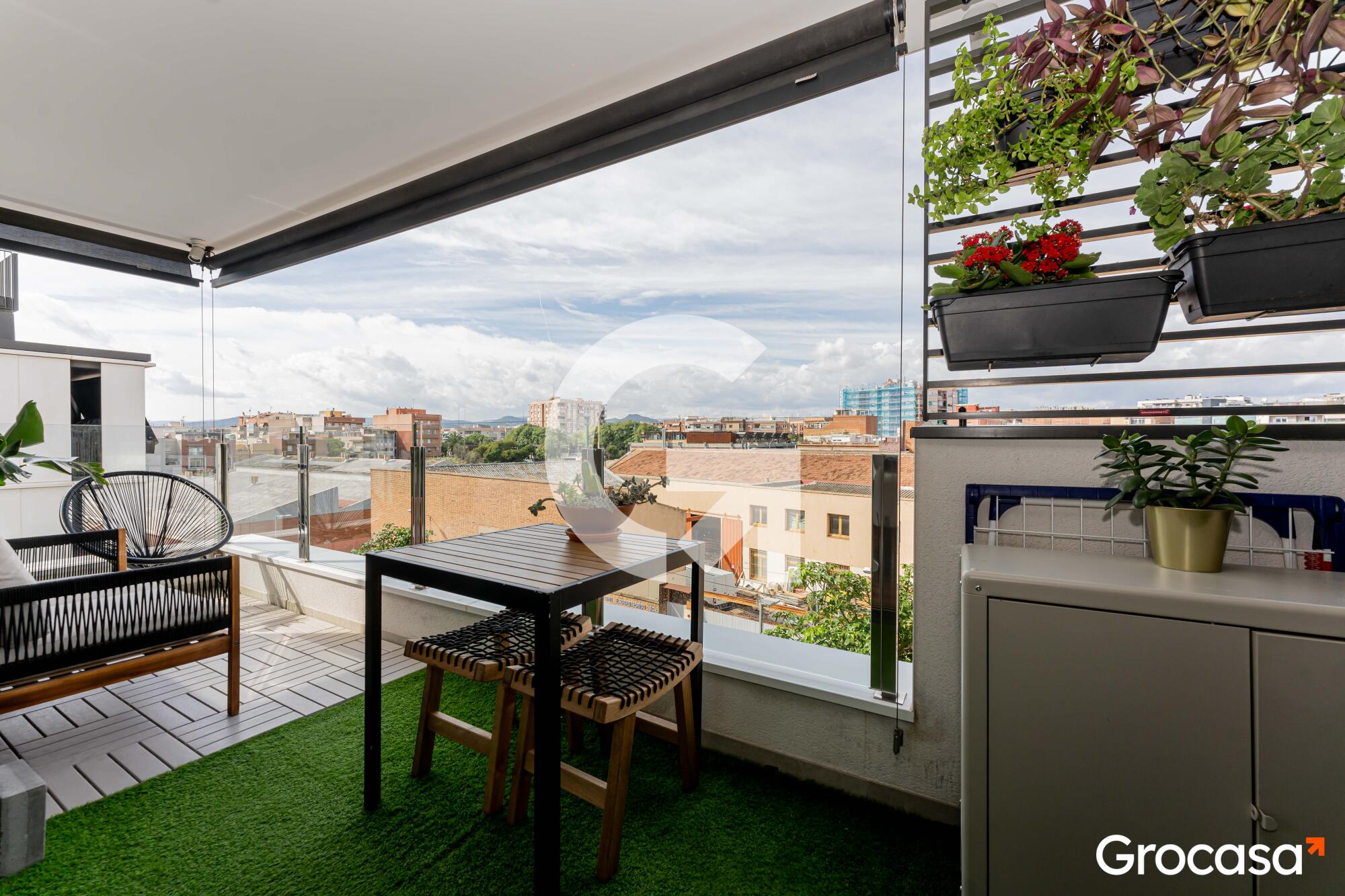  en La Gavarra en Cornellà de llobregat en Venta por 455.000 €