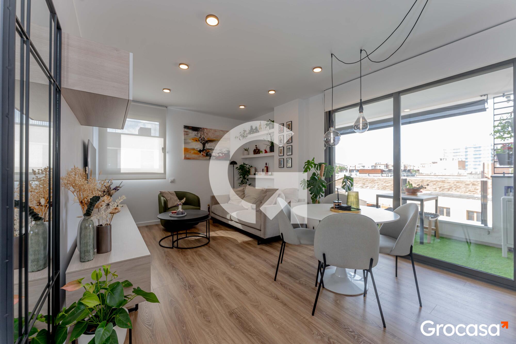  en La Gavarra en Cornellà de llobregat en Venta por 455.000 €