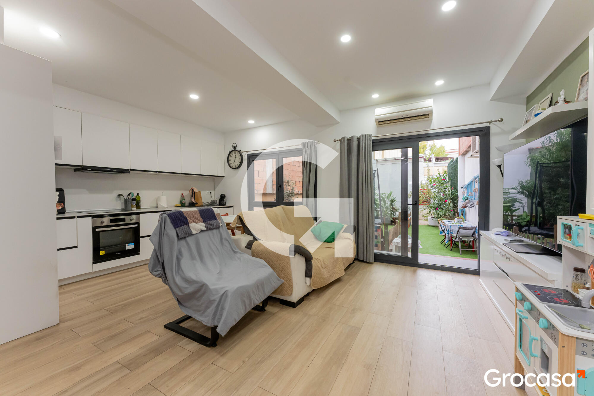  en Cornellà de llobregat en Venta por 570.000 €