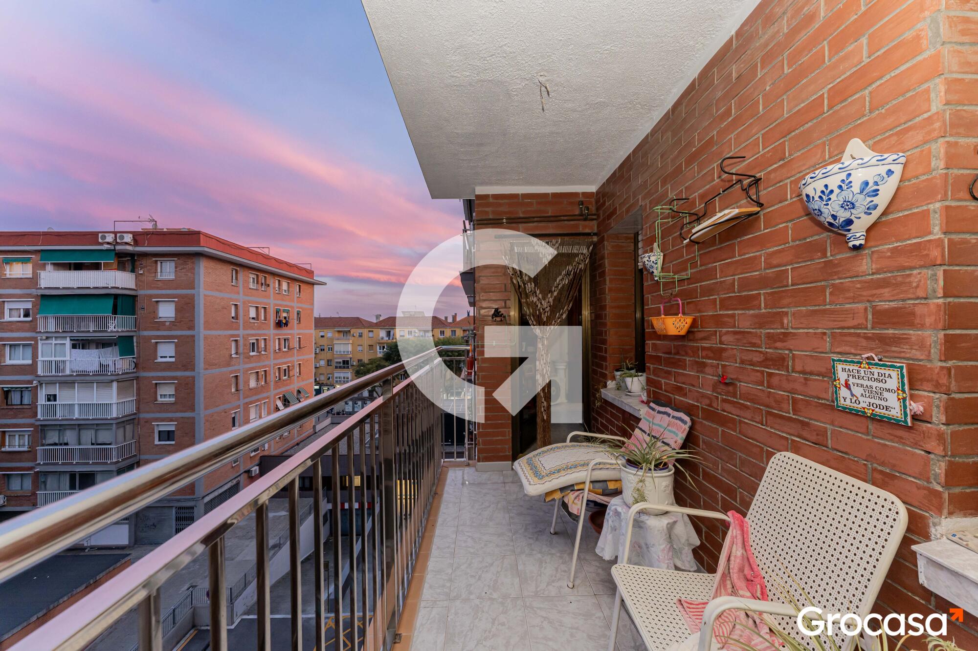  en La Gavarra en Cornellà de llobregat en Venta por 289.000 €