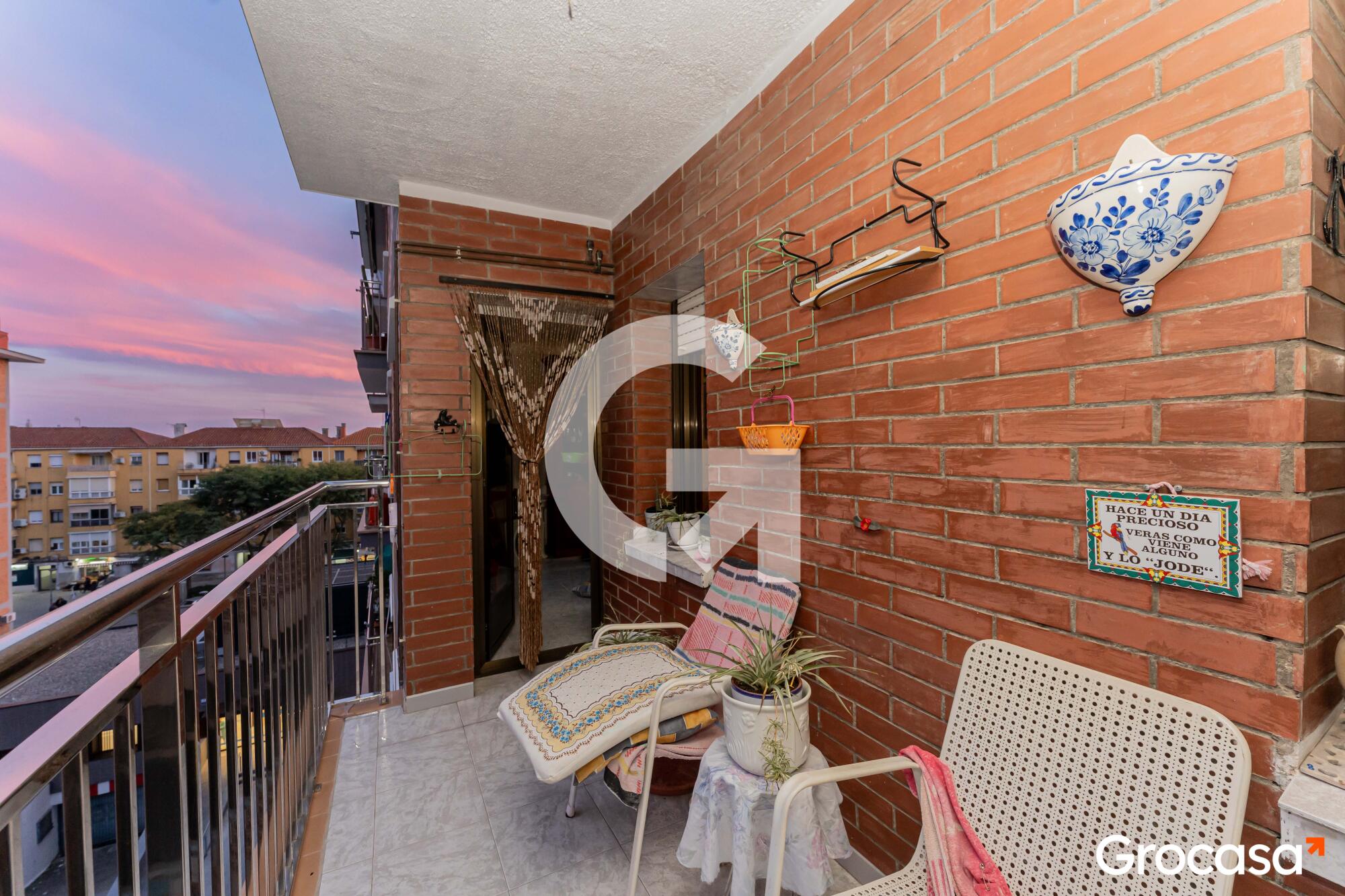 en La Gavarra en Cornellà de llobregat en Venta por 289.000 €