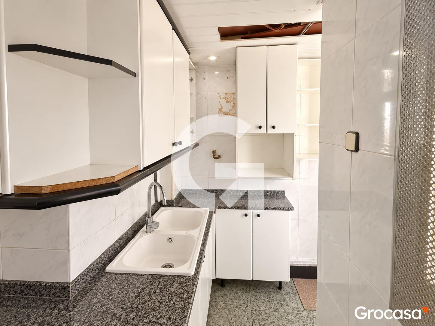  en Dreta de Sant Ildefons en Cornellà de llobregat en Venta por 176.000 €